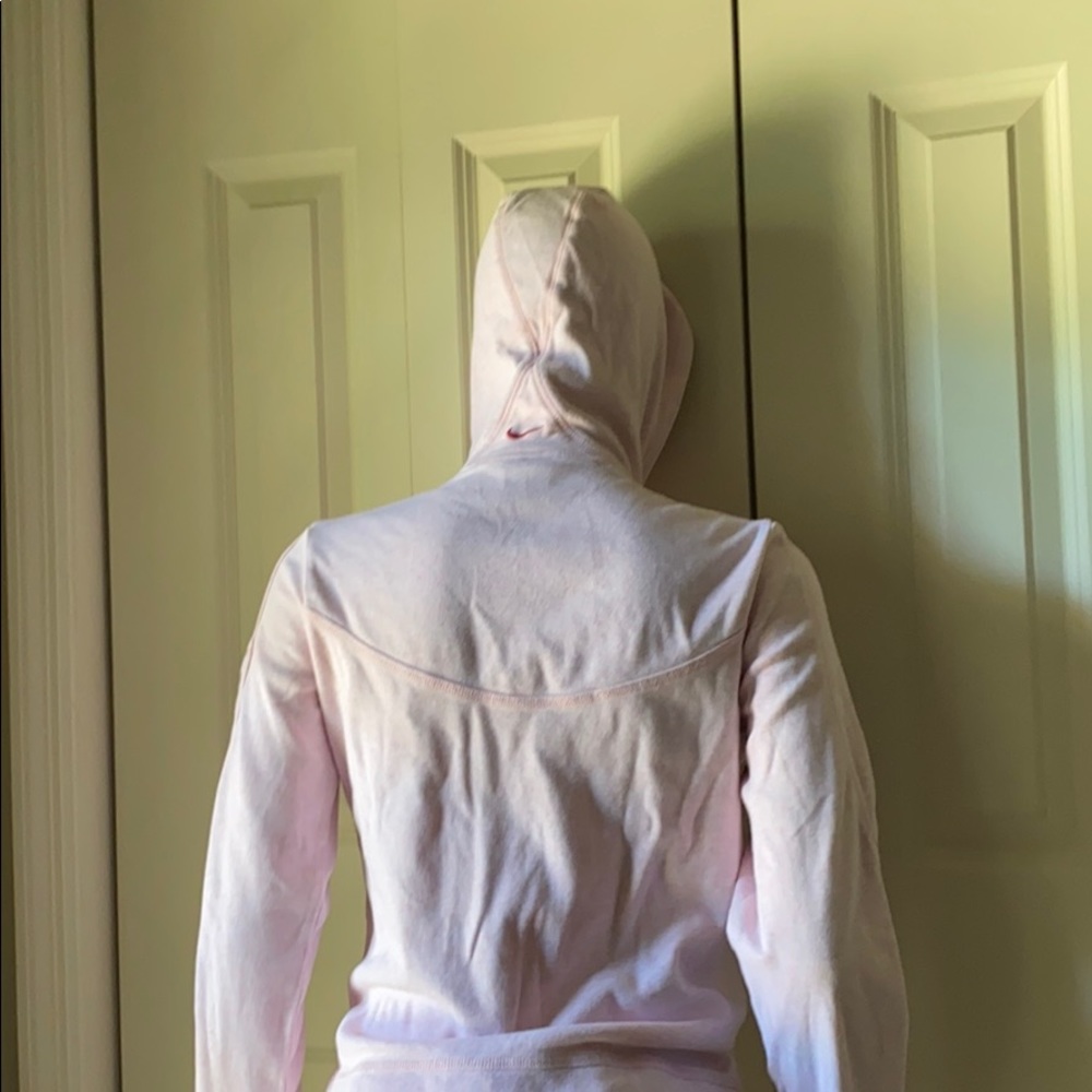 Nike ๐ - Picture 3 of 3
